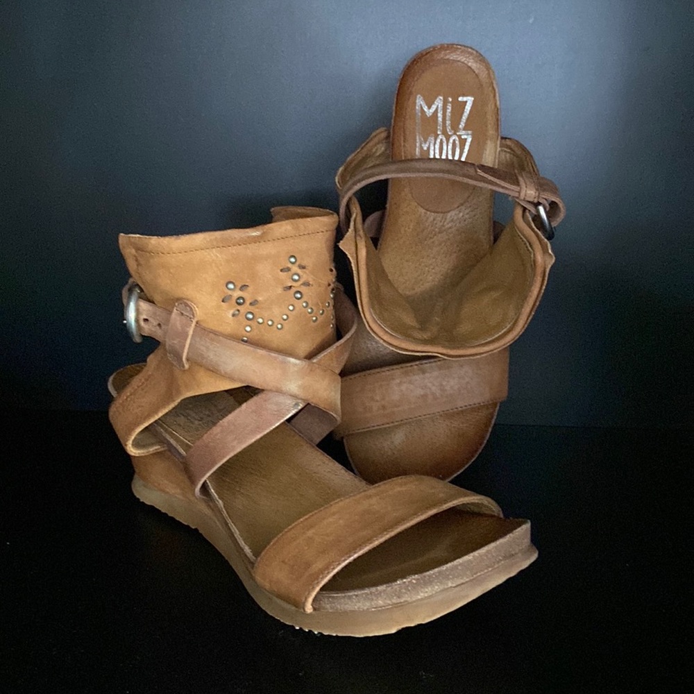 Miz Mooz New York City wedge sandals